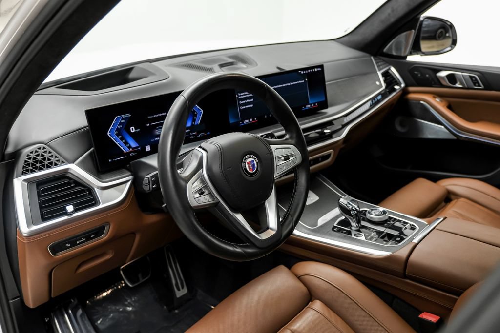 Used 2025 BMW ALPINA XB7 AWD/4WD image 9