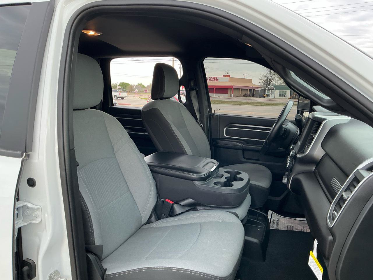 Used 2024 RAM 2500 Big Horn w/ Off Road Package AWD/4WD image 23