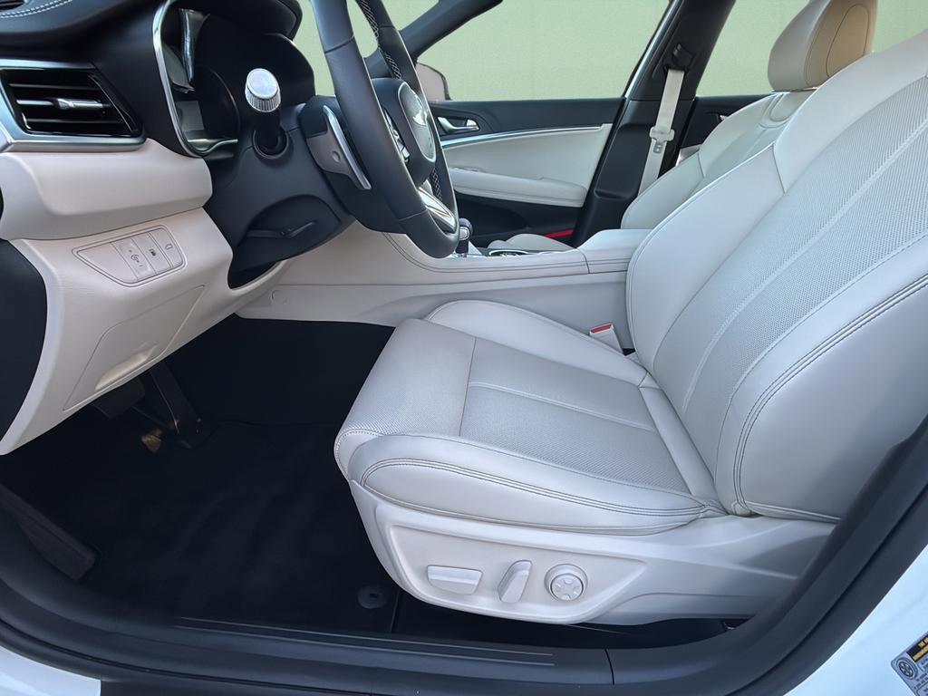 Certified 2026 Genesis G70 2.5T image 17