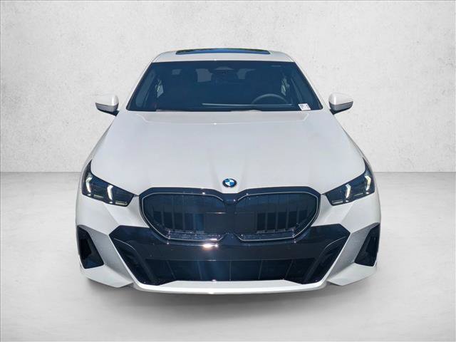 Used 2026 BMW 530i w/ M Sport Package RWD image 2