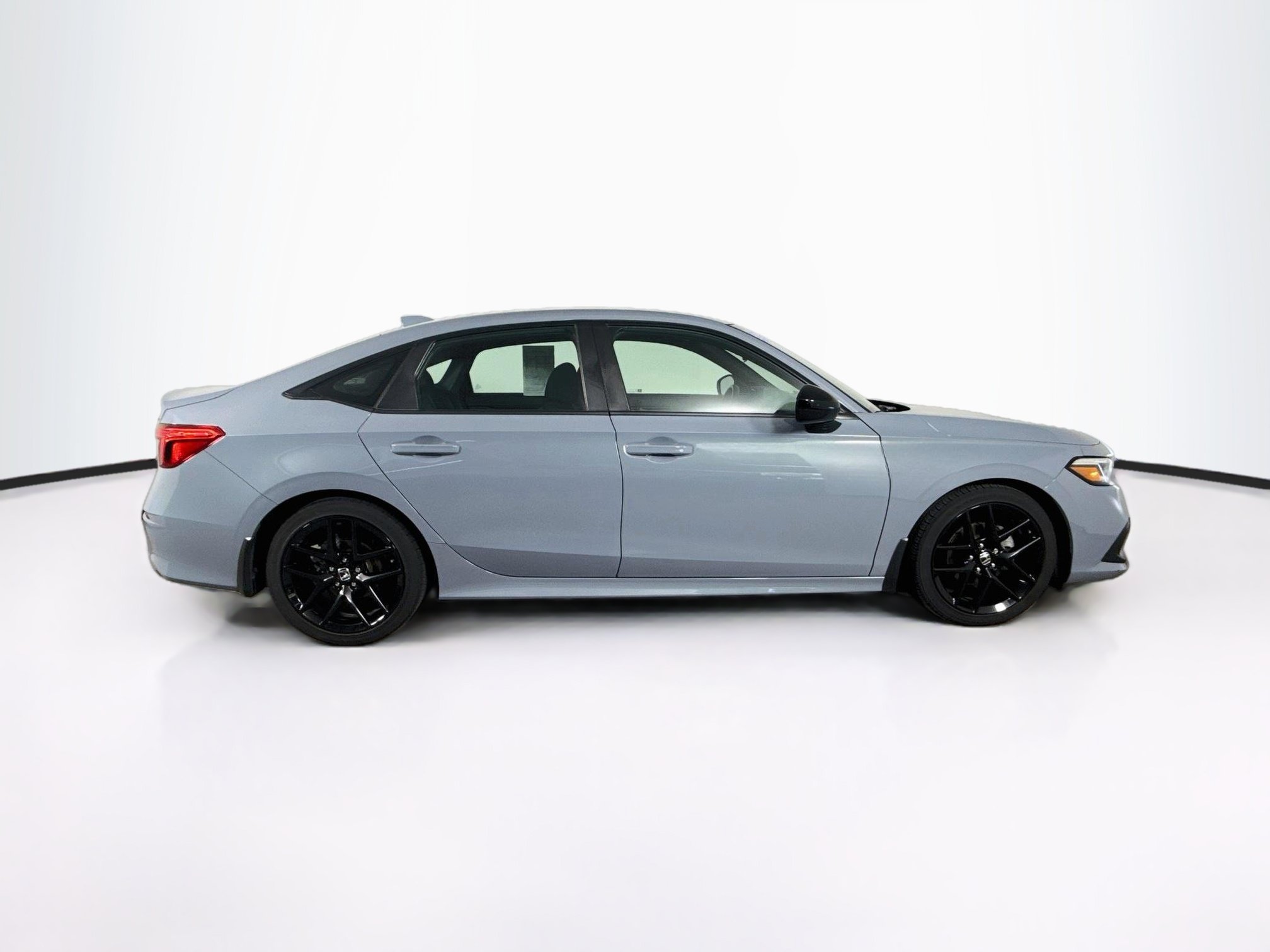 Used 2024 Honda Civic Sport image 2