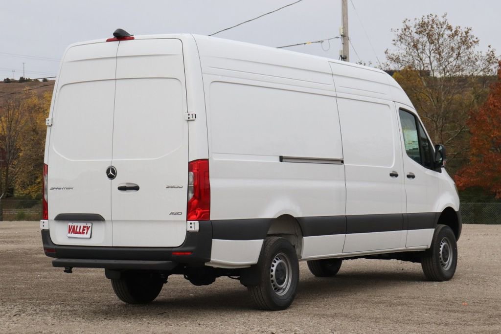 Used 2025 Mercedes-Benz Sprinter 2500 image 56