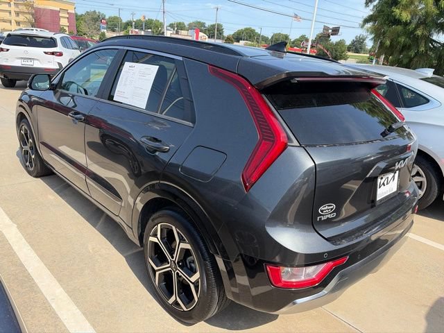 Certified 2025 Kia Niro EX Touring FWD image 3