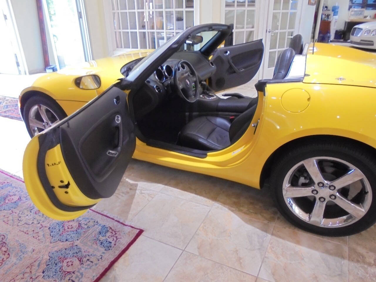 Used 2007 Pontiac Solstice Convertible RWD image 33
