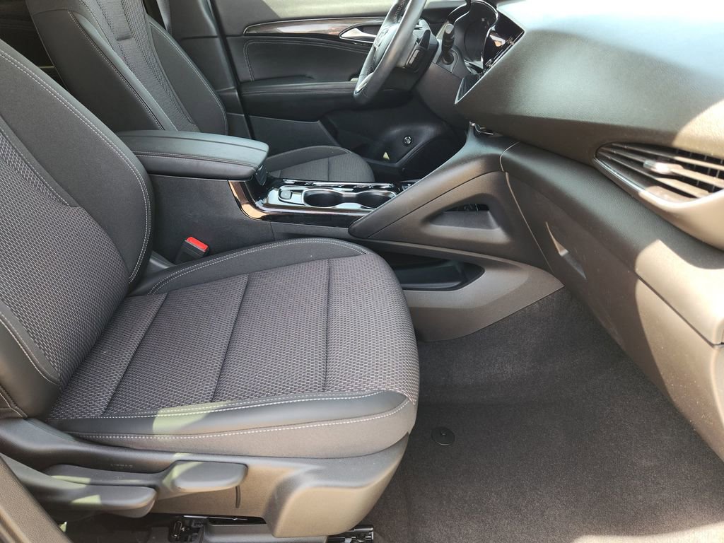 Used 2023 Buick Envision Preferred image 18