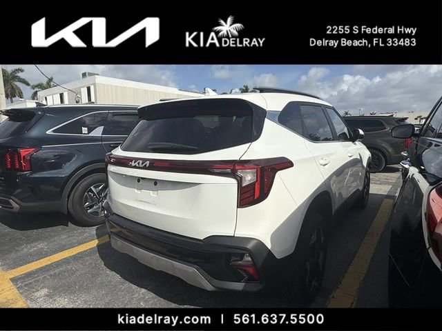 Used 2024 Kia Seltos EX image 2