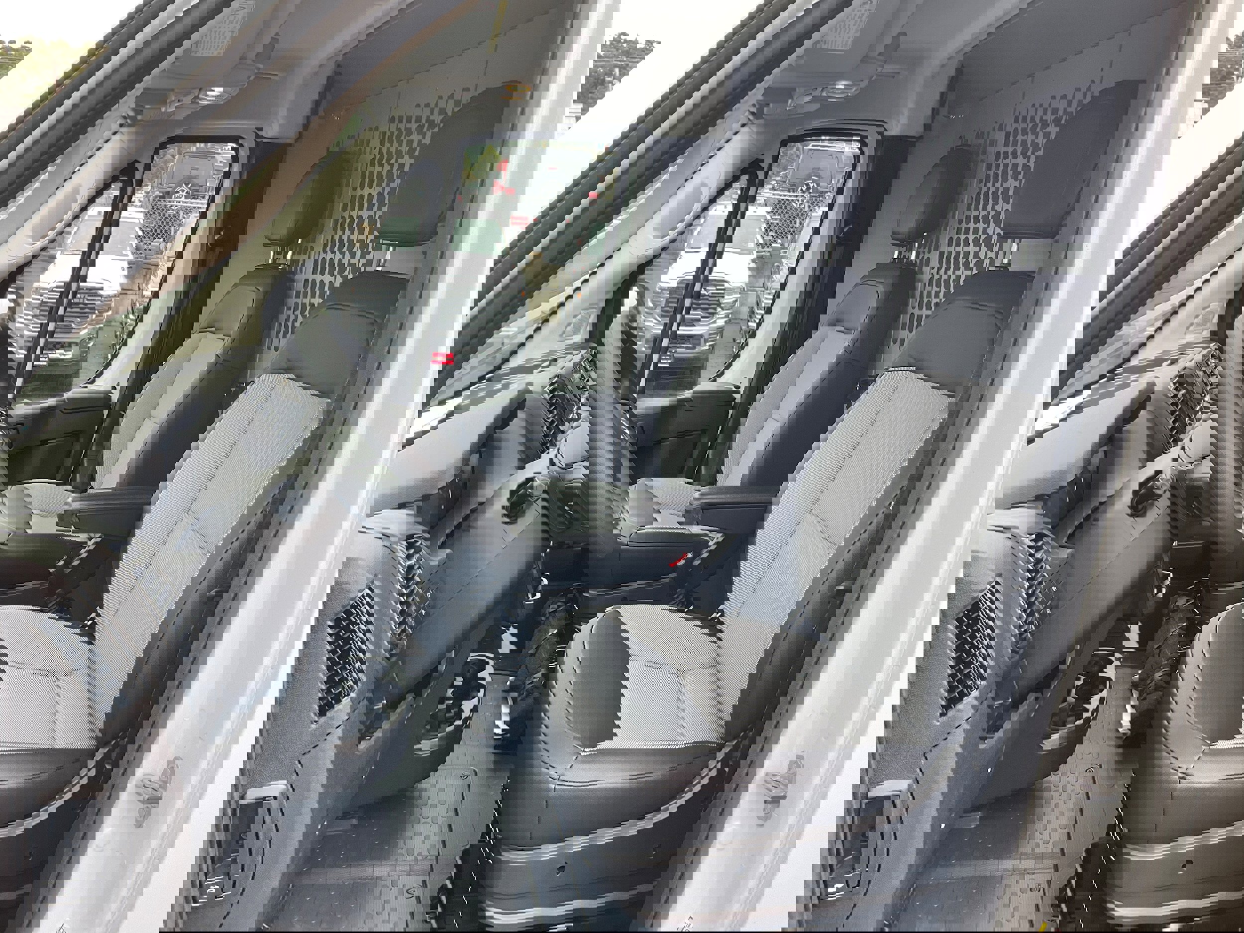 New 2025 RAM ProMaster 2500 w/ Convenience Group image 11