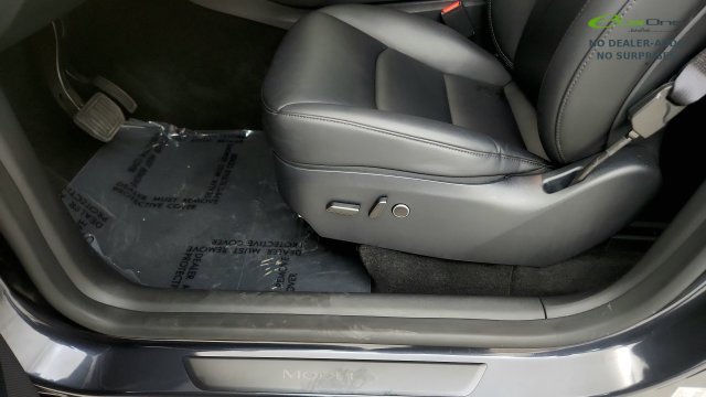 Used 2025 Tesla Model Y Long Range RWD image 48
