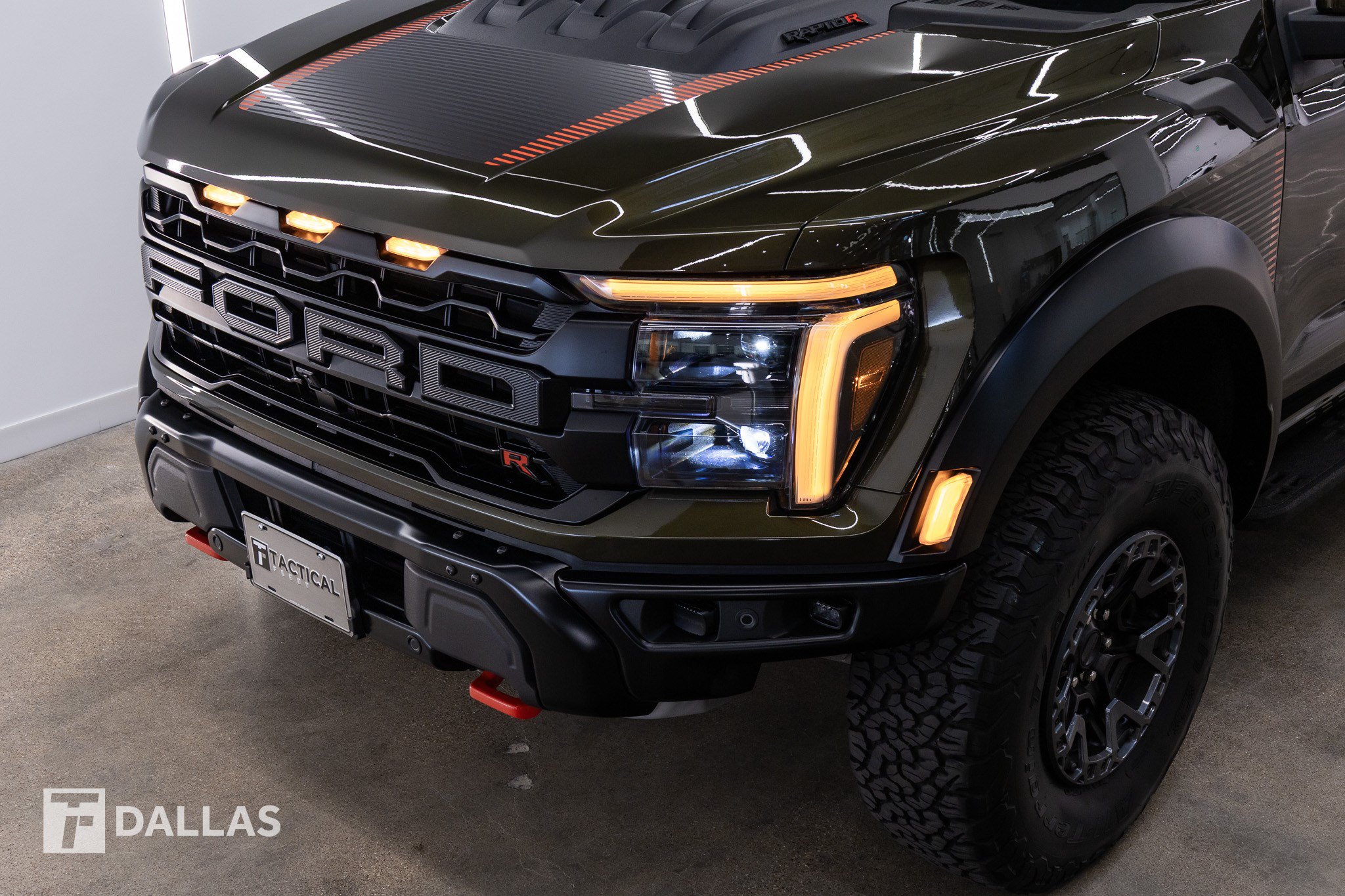 Used 2026 Ford F150 Raptor w/ Equipment Group 803A Raptor R AWD/4WD image 3