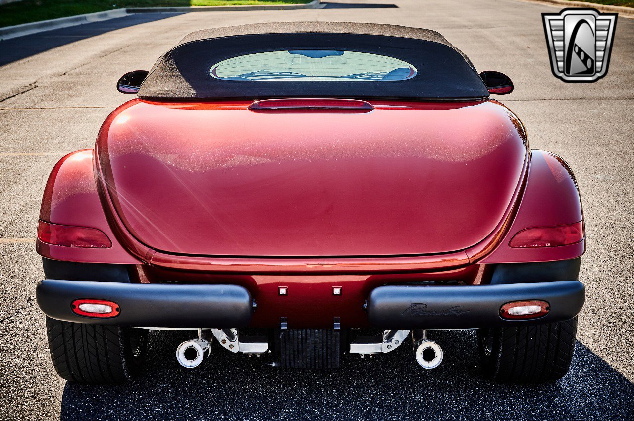 Used 2002 Chrysler Prowler image 13