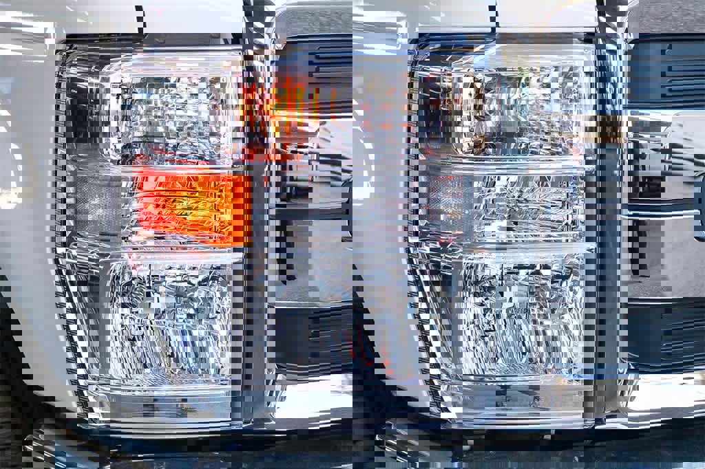 New 2026 Ford E-350 and Econoline 350 Super Duty w/ Power Equipment Group image 4