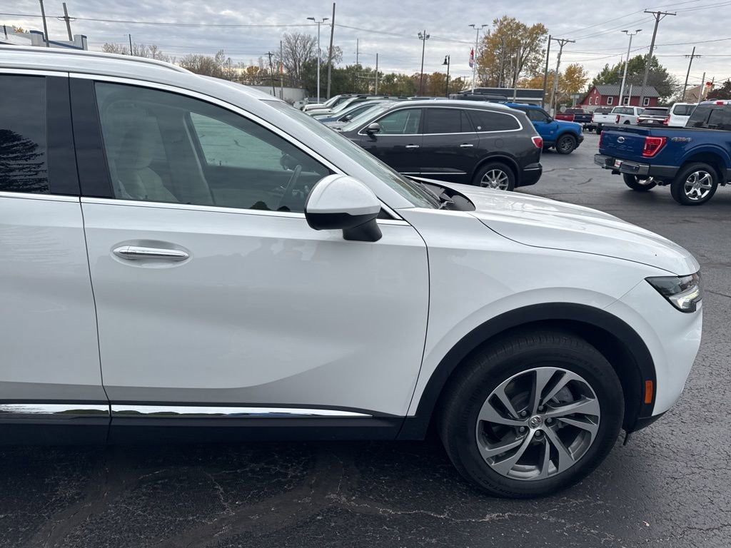 Used 2022 Buick Envision Essence w/ Safety Package image 44