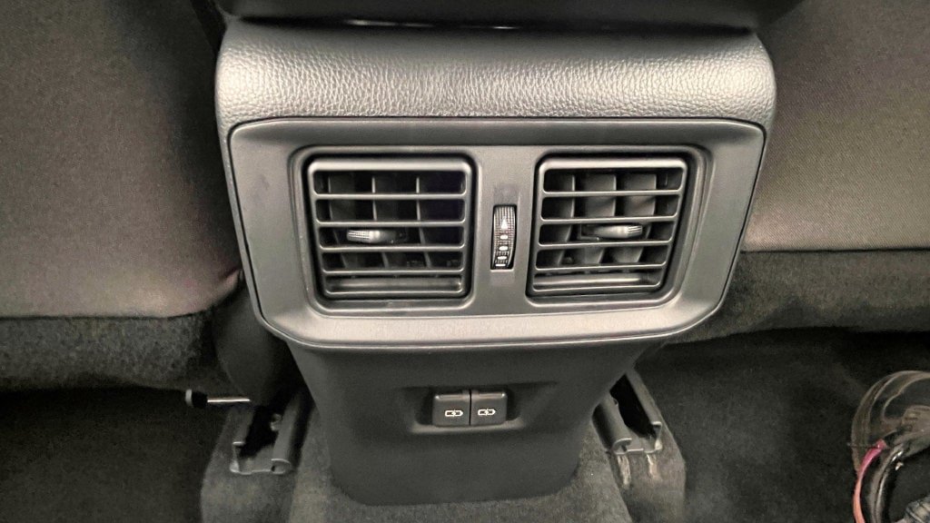 Used 2022 Toyota RAV4 XLE w/ Convenience Package AWD/4WD image 56