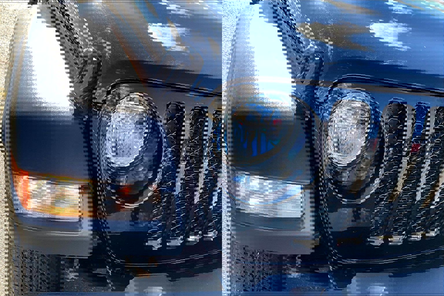 Used 2023 Jeep Gladiator Sport image 32