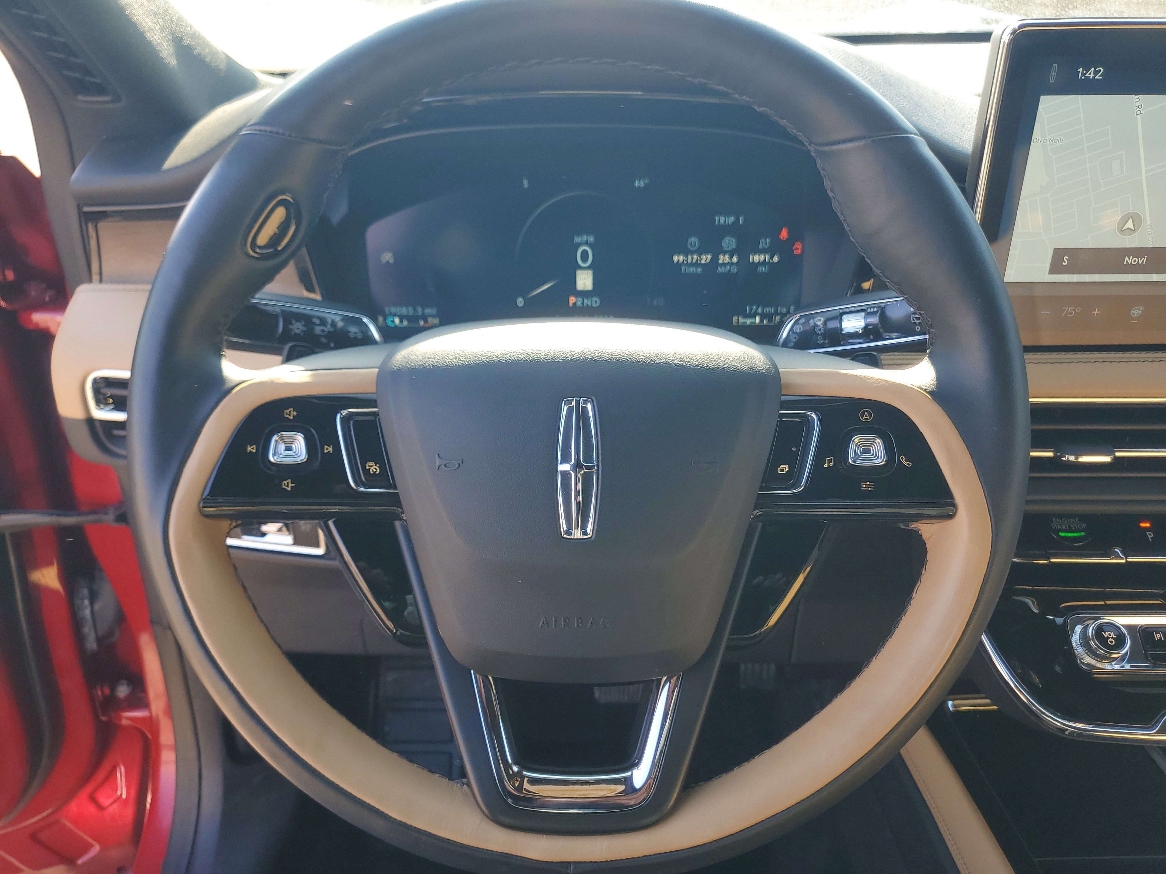 Certified 2023 Lincoln Corsair Reserve w/ Equipment Group 201A image 14