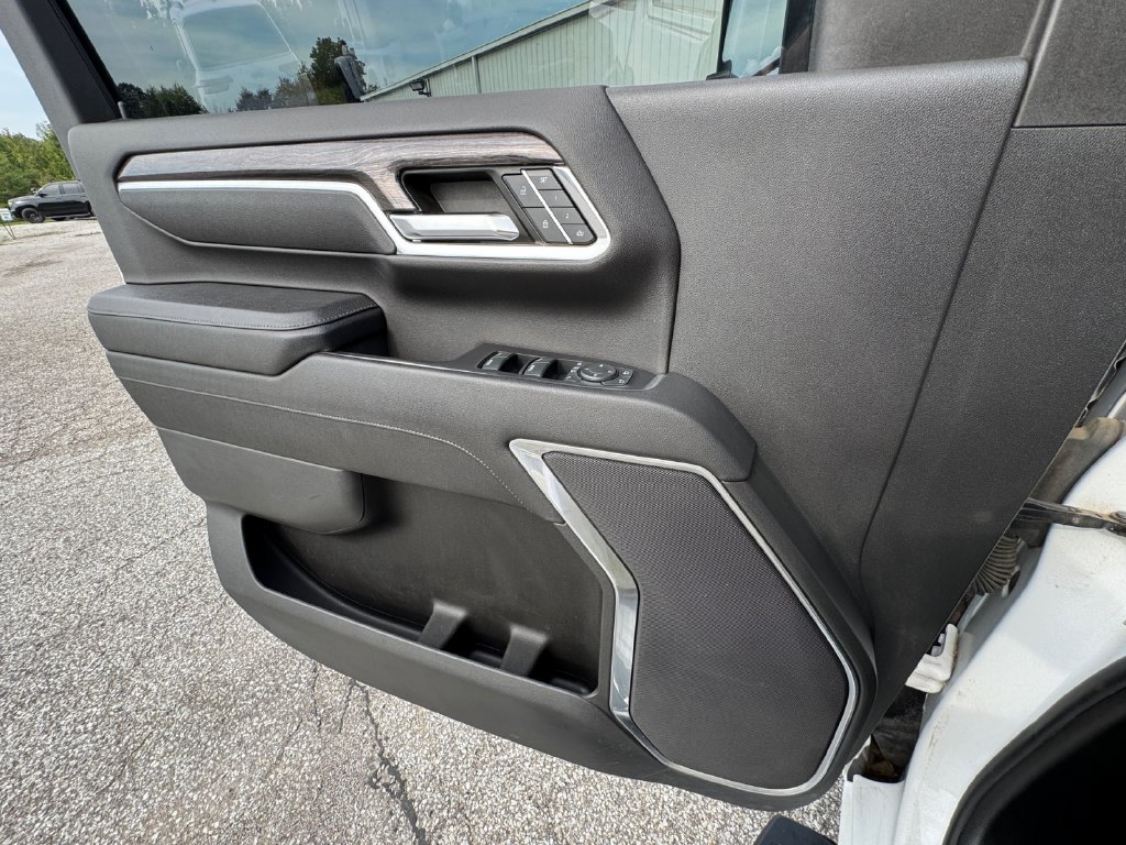 Used 2024 Chevrolet Silverado 2500 LTZ AWD/4WD image 26