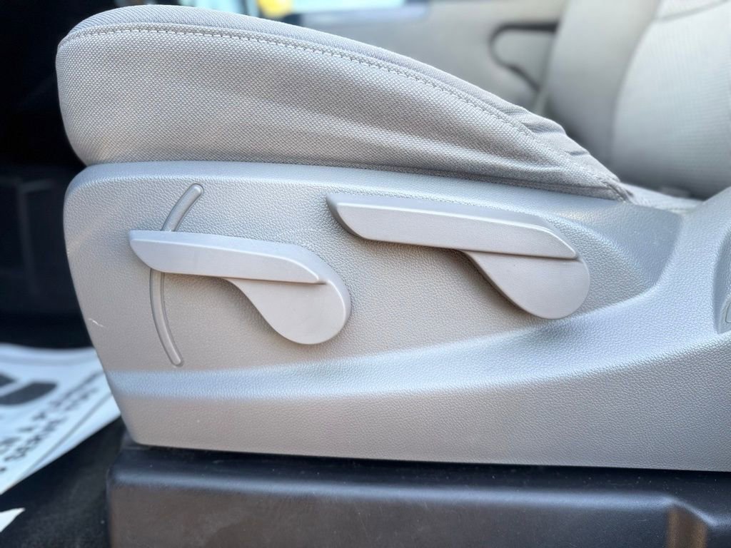 Used 2018 Chevrolet Silverado 1500 Custom w/ Custom Value Package image 15