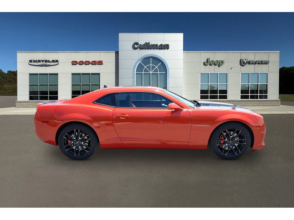 Used 2011 Chevrolet Camaro SS w/ RS Package RWD image 2