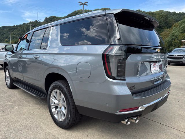 New 2026 Chevrolet Suburban Premier AWD/4WD image 5