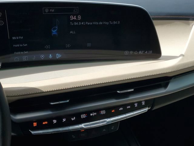 Certified 2024 Cadillac XT4 Luxury w/ Cold Weather Package image 23