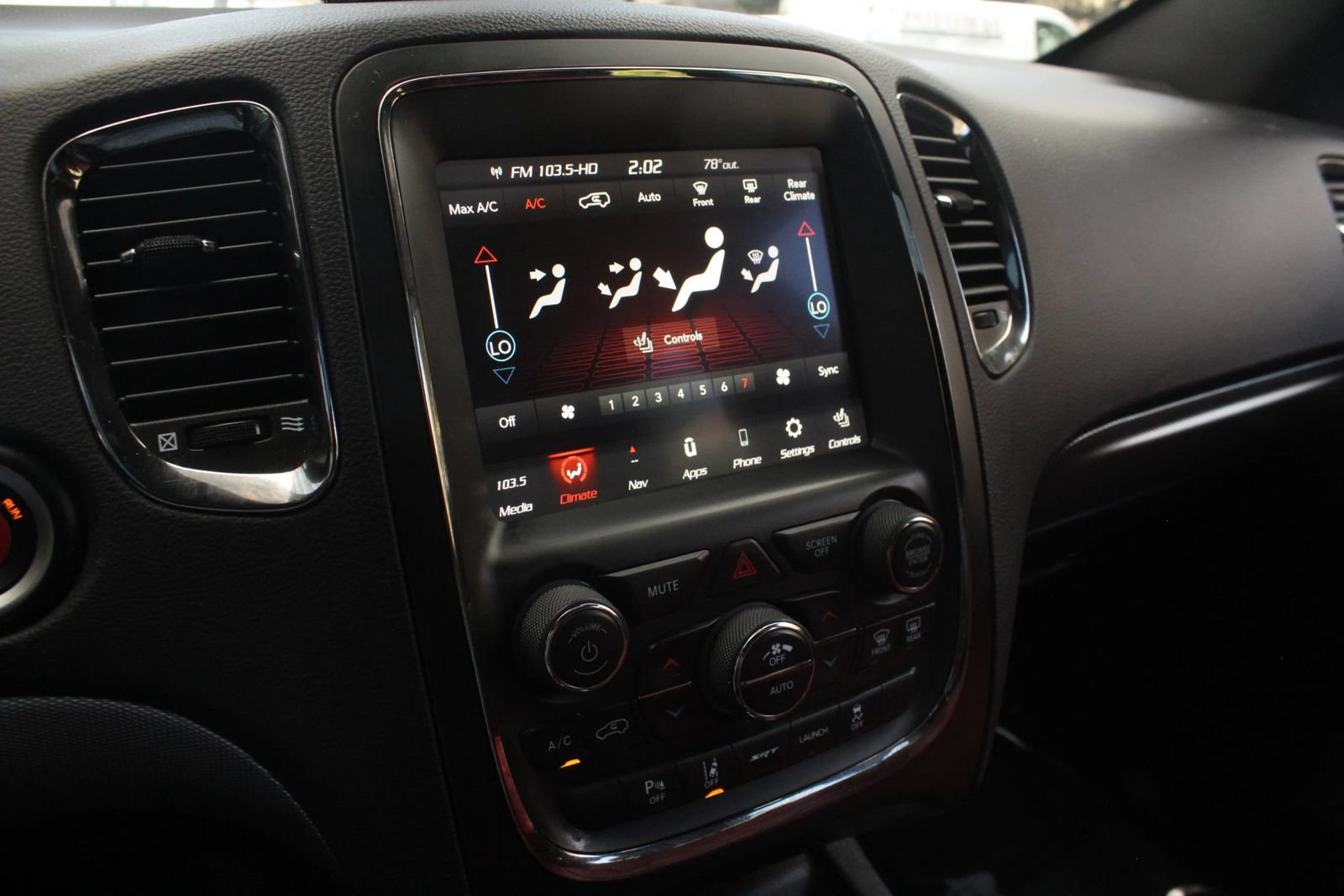 Used 2018 Dodge Durango SRT w/ Technology Group AWD/4WD image 35