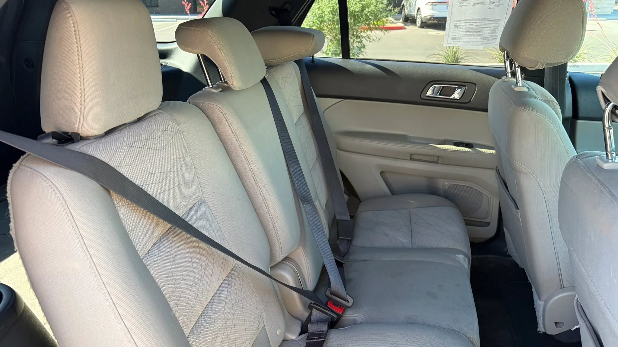 Used 2015 Ford Explorer FWD image 12