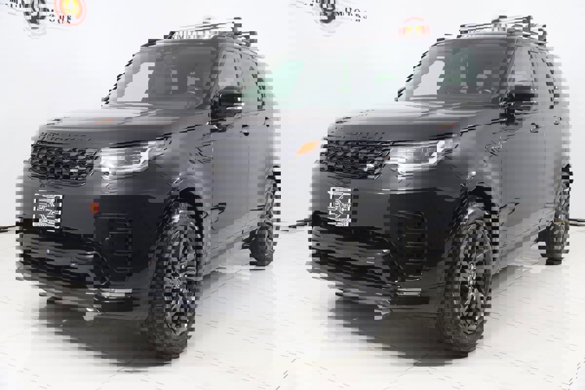 Used 2023 Land Rover Discovery S R-Dynamic image 5