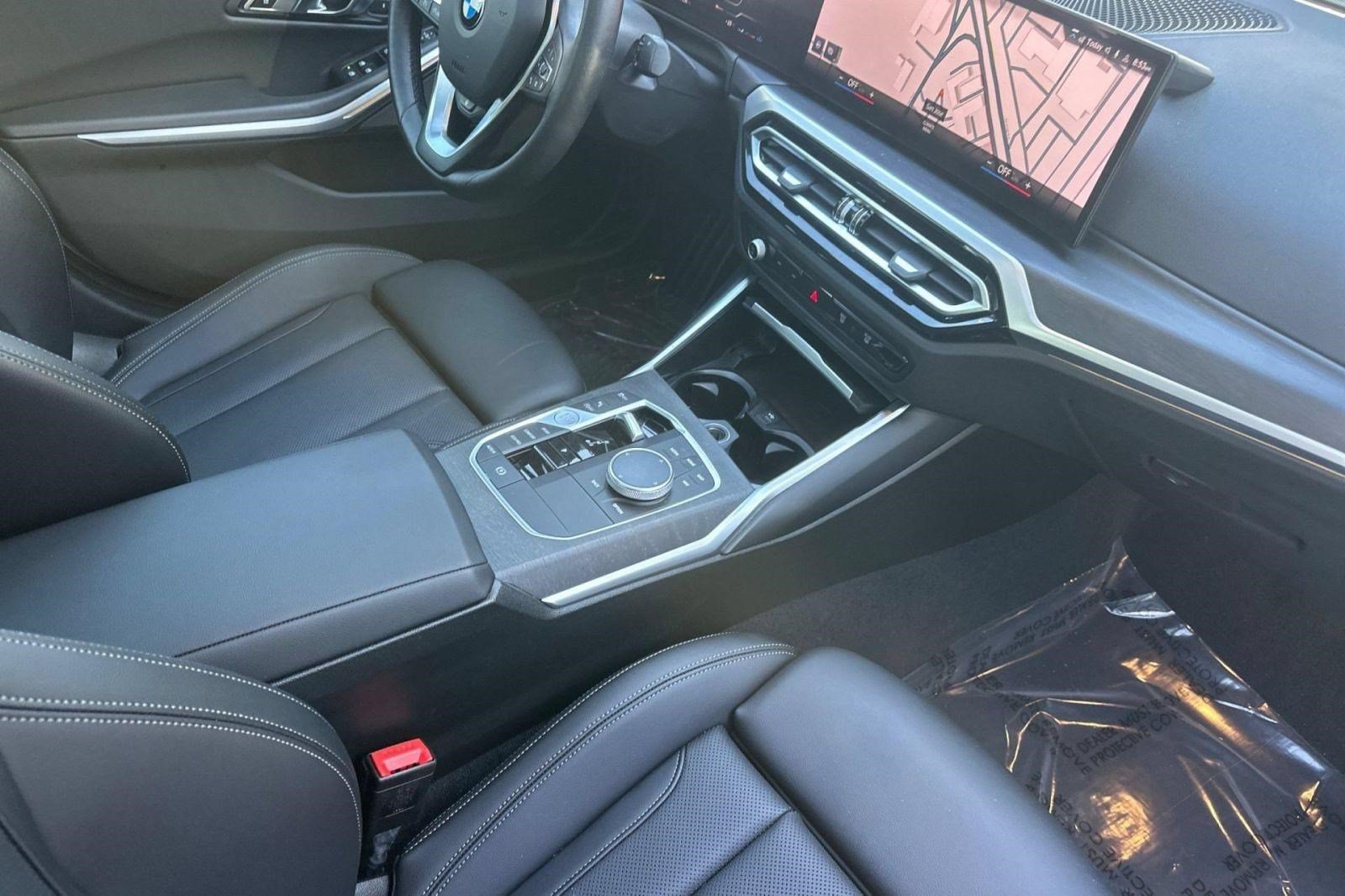 Used 2023 BMW 330i Sedan w/ Premium Package RWD image 35