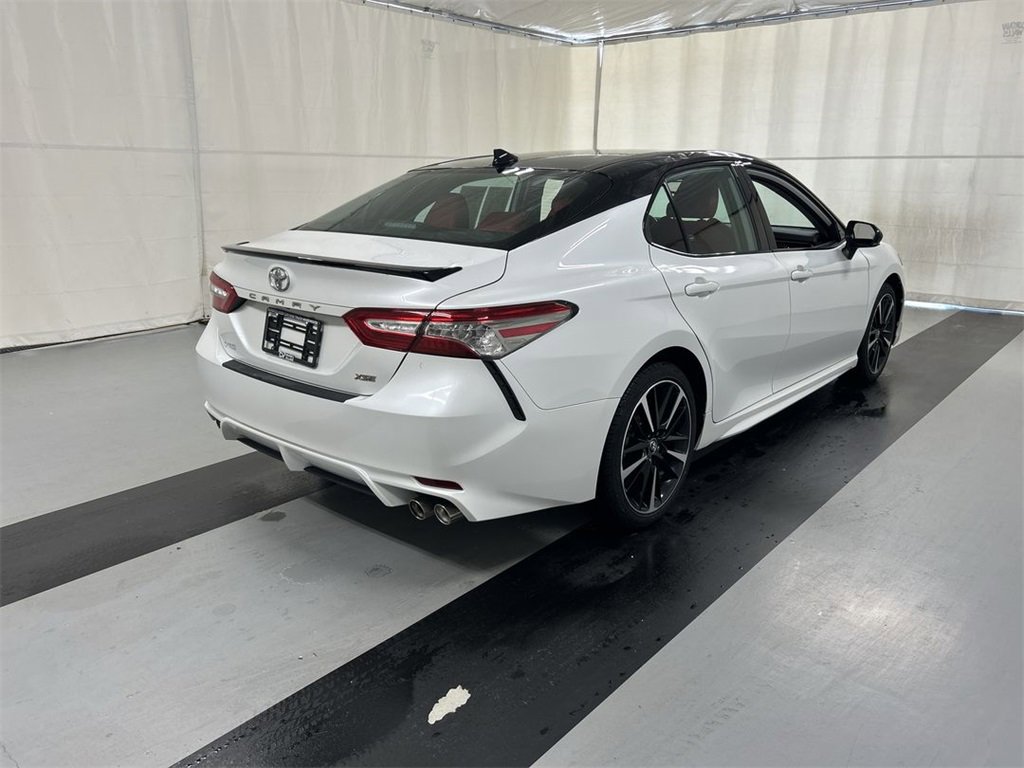 Used 2019 Toyota Camry XSE image 8