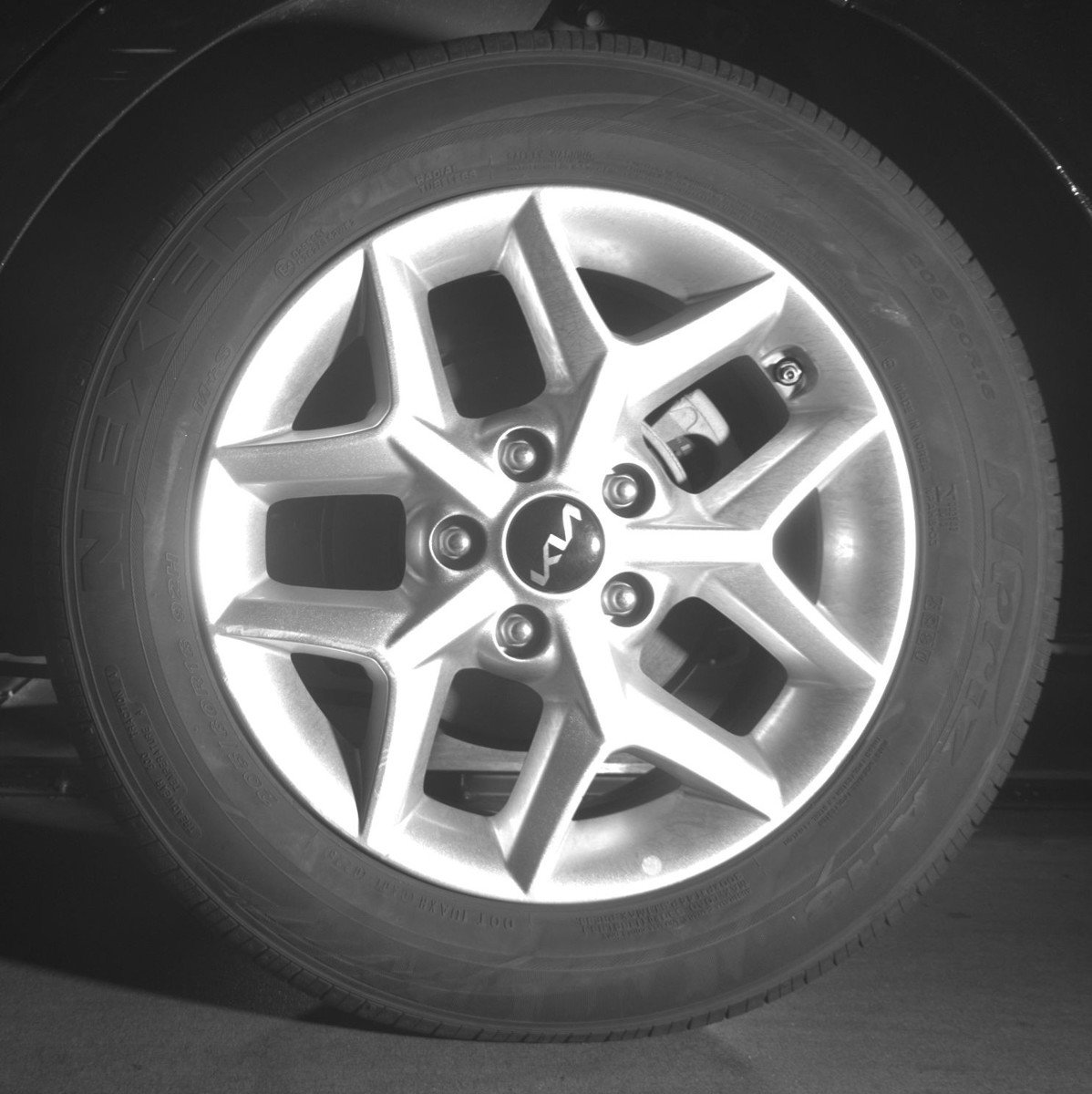 Used 2025 Kia Soul LX w/ LX Technology Package FWD image 21