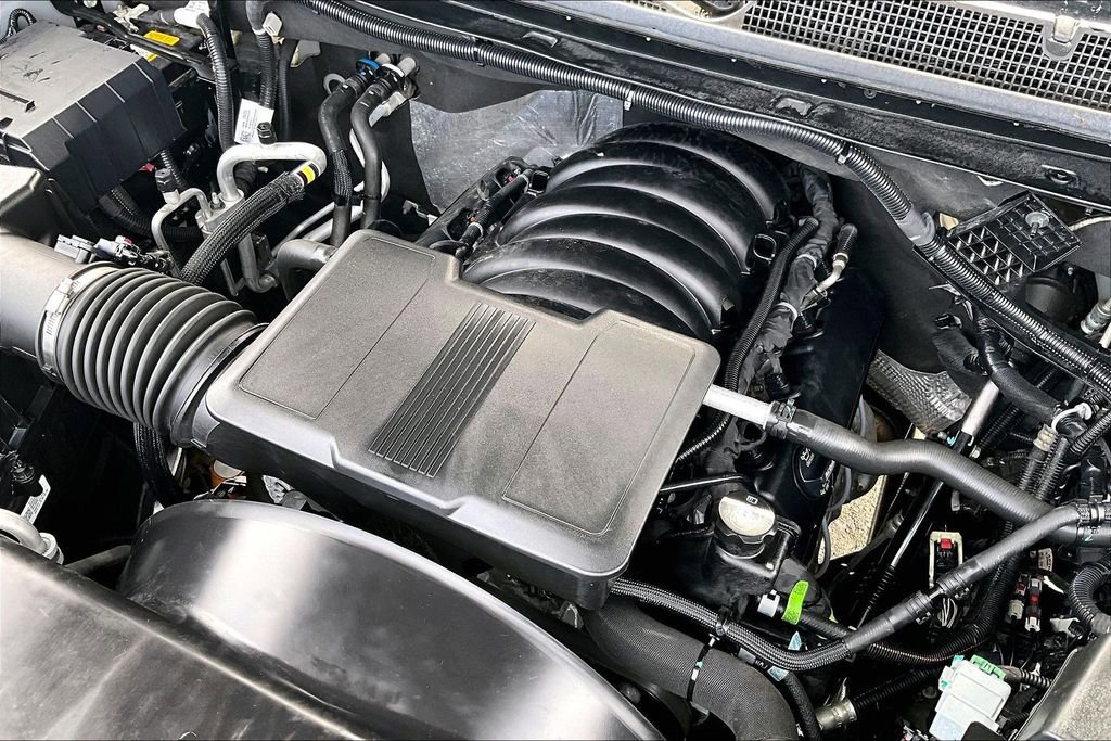 Used 2024 Chevrolet Silverado 2500 ZR2 w/ Technology Package image 35