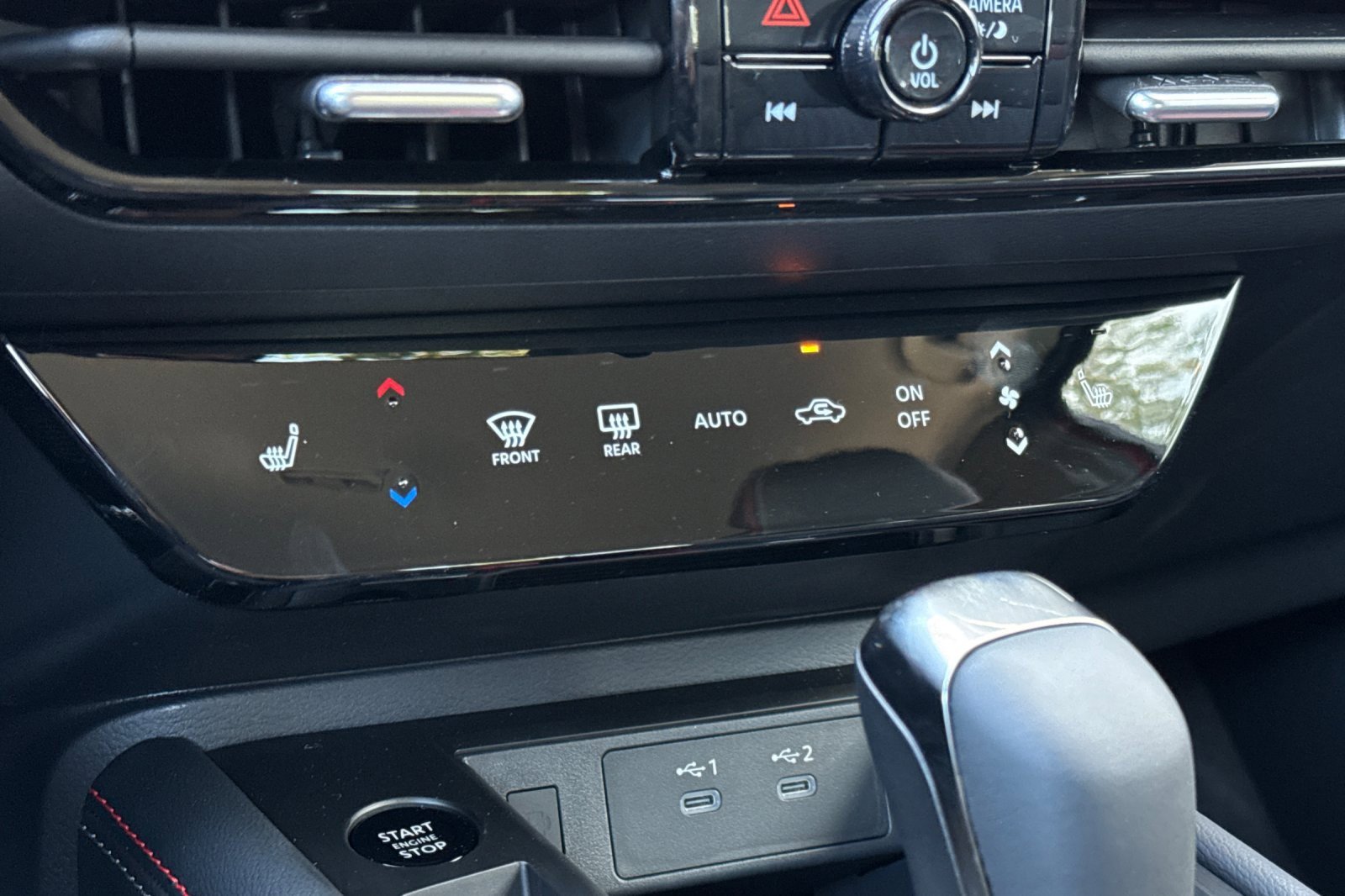 New 2026 Nissan Kicks SR w/ Cold Weather Package image 37