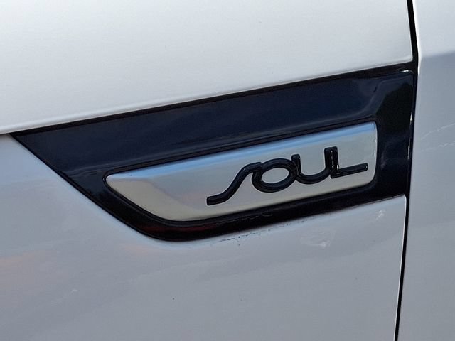 Used 2015 Kia Soul ! w/ Sun & Sound Package FWD image 33