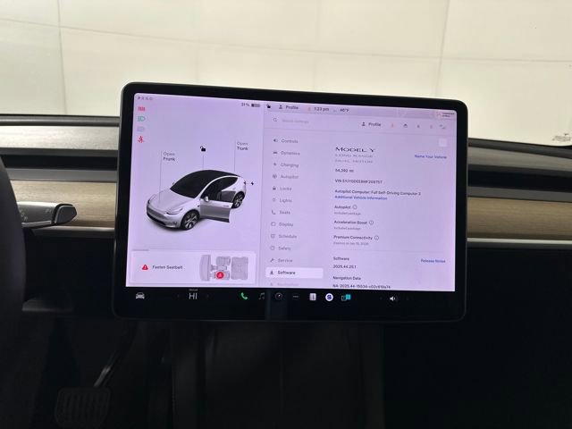 Used 2021 Tesla Model Y Long Range image 21