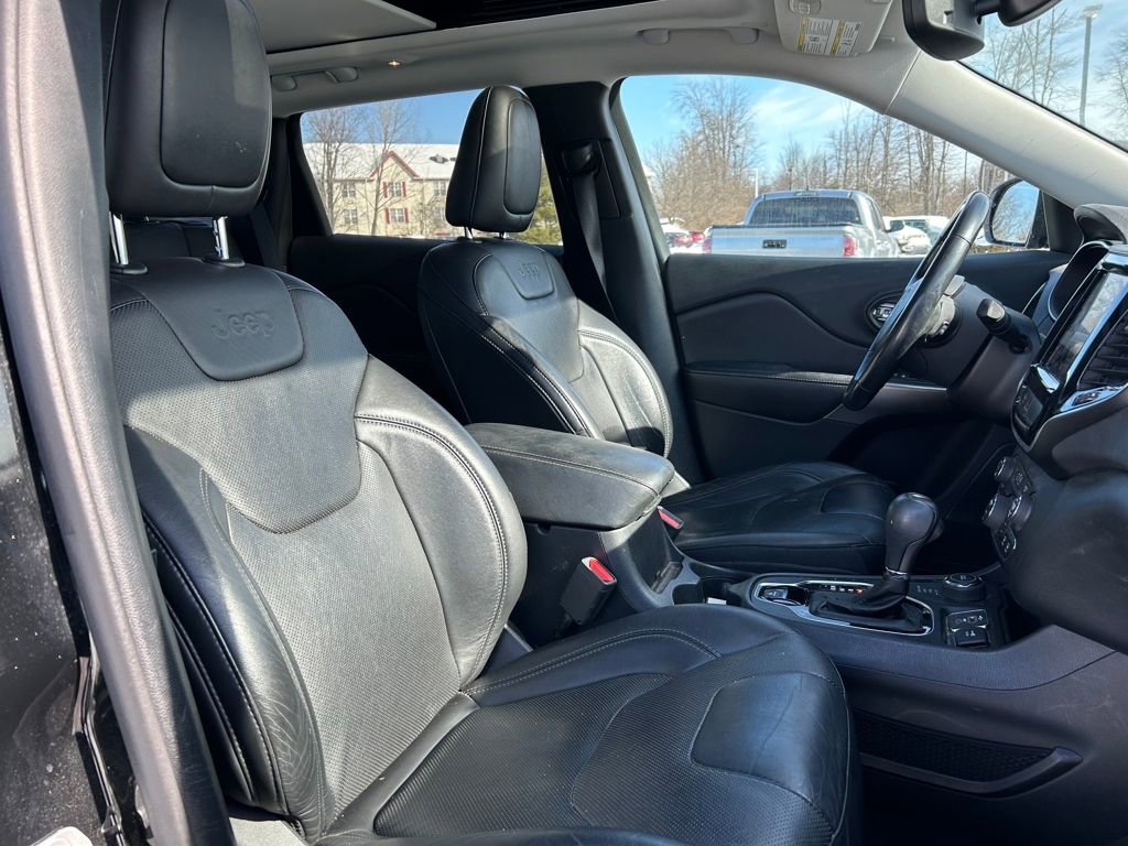 Used 2020 Jeep Cherokee Limited image 27