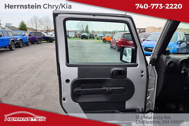 Used 2010 Jeep Wrangler Unlimited Sport image 7