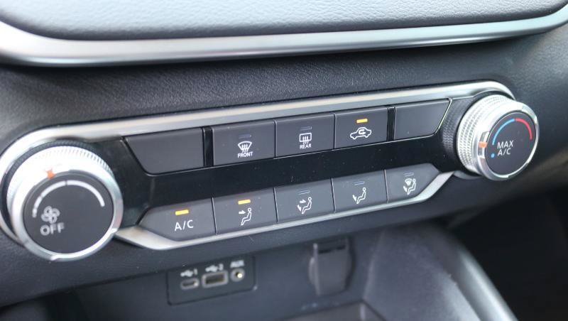 Used 2020 Nissan Altima 2.5 SR FWD image 13