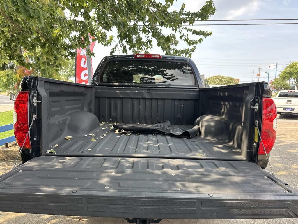 Used 2019 Toyota Tundra SR5 w/ SR5 Upgrade Package AWD/4WD image 9
