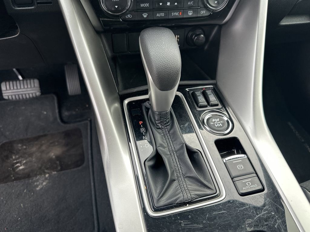 Used 2025 Mitsubishi Eclipse Cross SE image 31