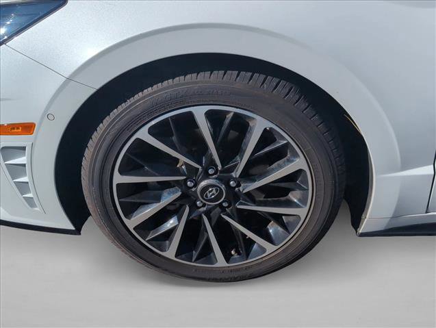 Used 2021 Hyundai Sonata Limited w/ Preferred Accessory Package image 25