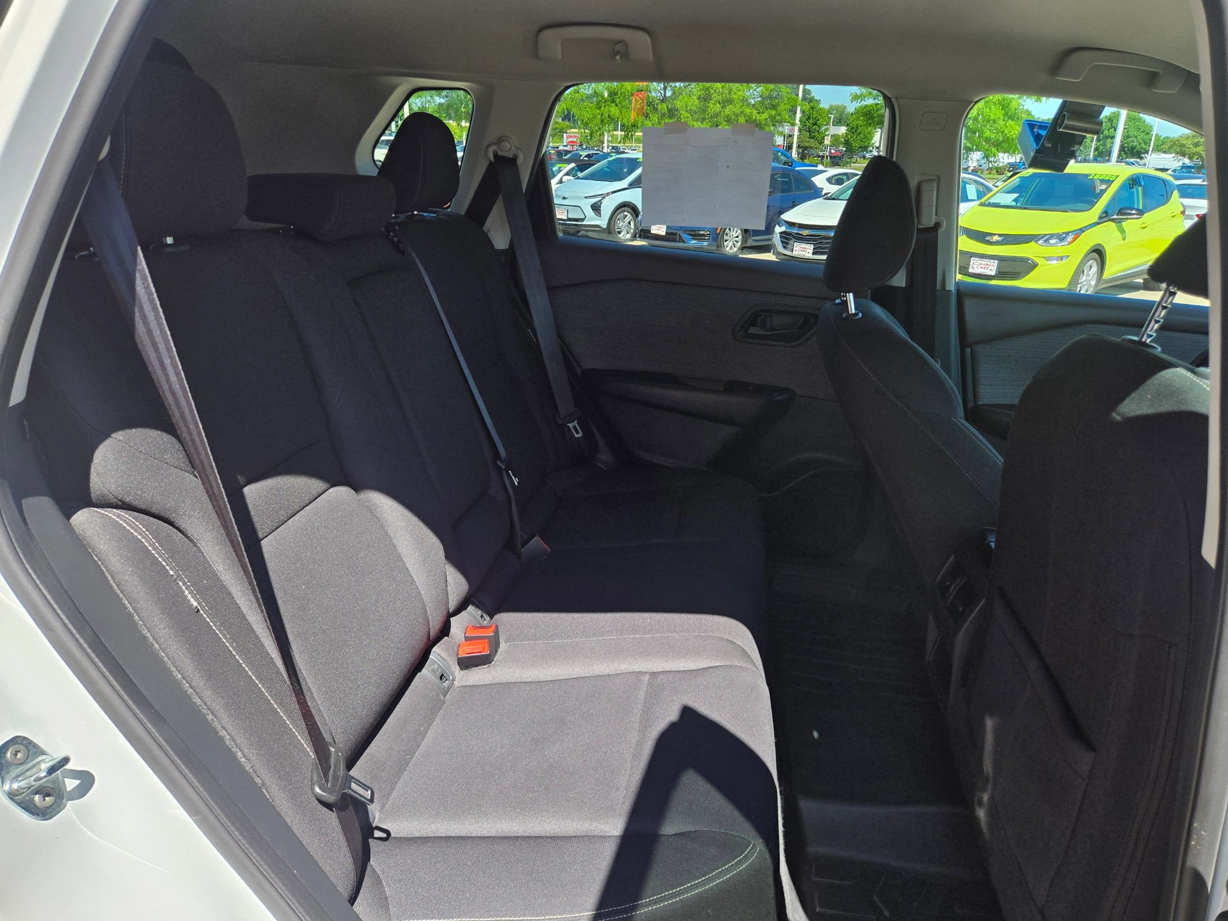 Used 2023 Nissan Rogue S FWD image 8