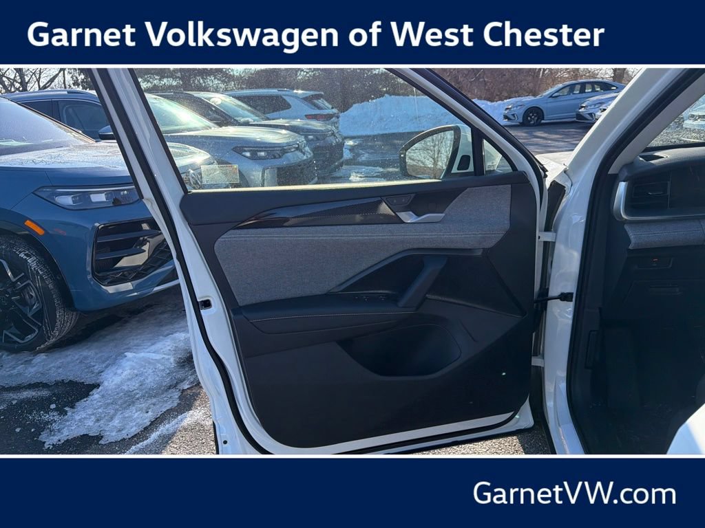 New 2026 Volkswagen Tiguan S FWD image 8