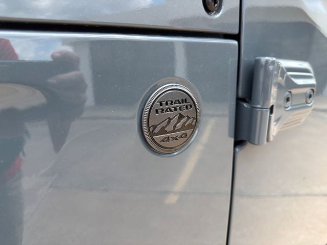 New 2026 Jeep Gladiator Sport AWD/4WD image 9