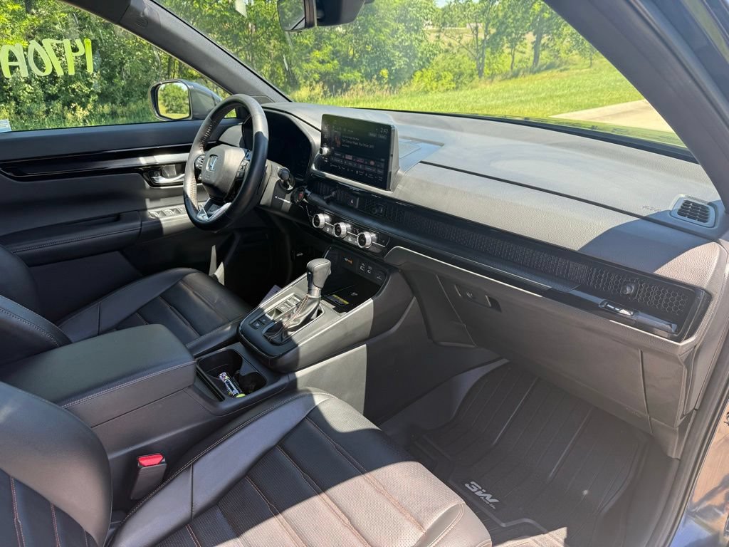Used 2025 Honda CR-V Sport Touring image 24