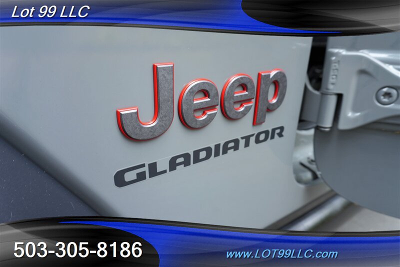 Used 2022 Jeep Gladiator Rubicon w/ Cold Weather Group AWD/4WD image 37