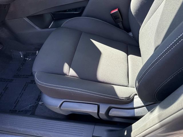 Used 2025 Nissan Rogue S image 15