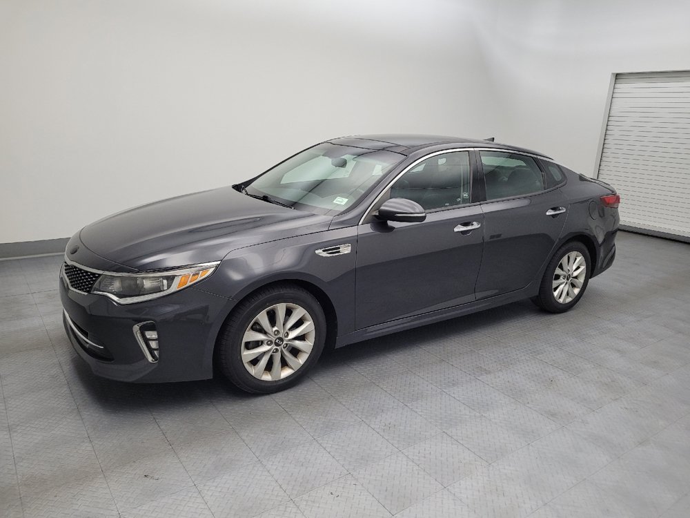 Used 2018 Kia Optima S w/ Panoramic Sunroof Package FWD image 2