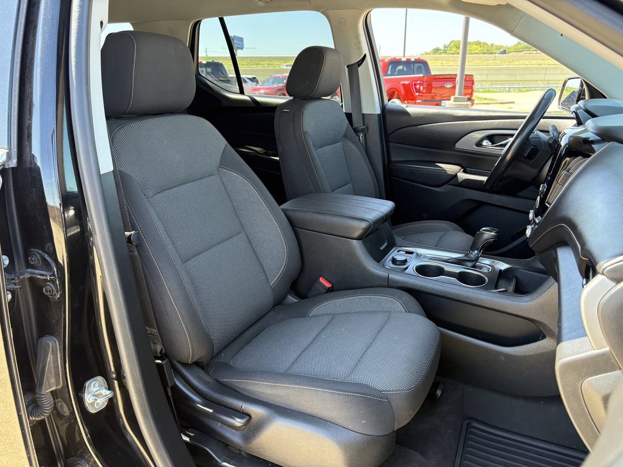 Used 2020 Chevrolet Traverse LT AWD/4WD image 31