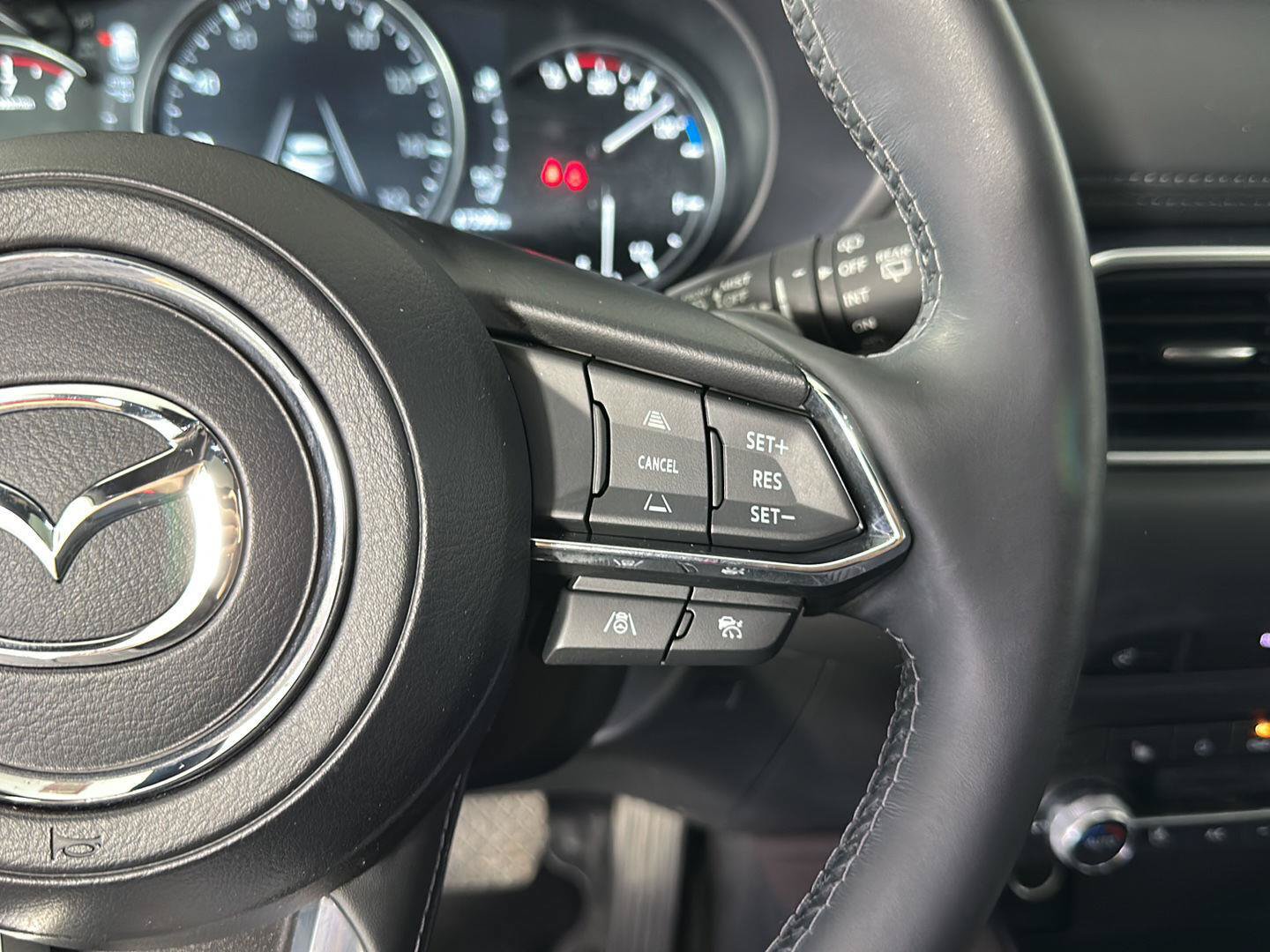 Used 2023 MAZDA CX-5 Signature AWD/4WD image 17