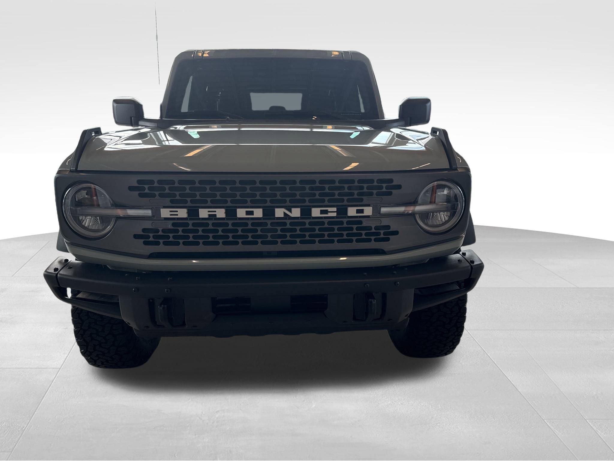 Used 2024 Ford Bronco Badlands image 8